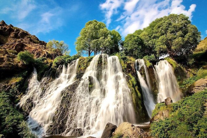 private-tour-to-hin-areni-winery-shaki-waterfall-tatev-monastery-karahunj-2