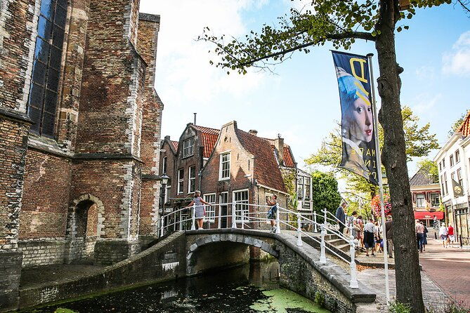 private-tour-to-kinderdijk-windmills-and-delft-from-amsterdam