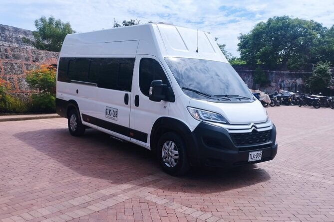 private-transfer-from-the-airport-to-the-hotel-in-cartagena