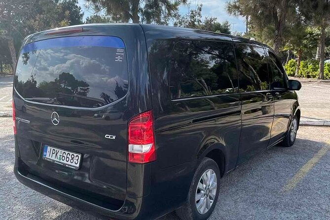 private-transfer-from-to-santorini-port-and-airport