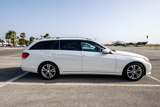 private-transfer-larnaca-airport-to-protaras-1-14-pax-2