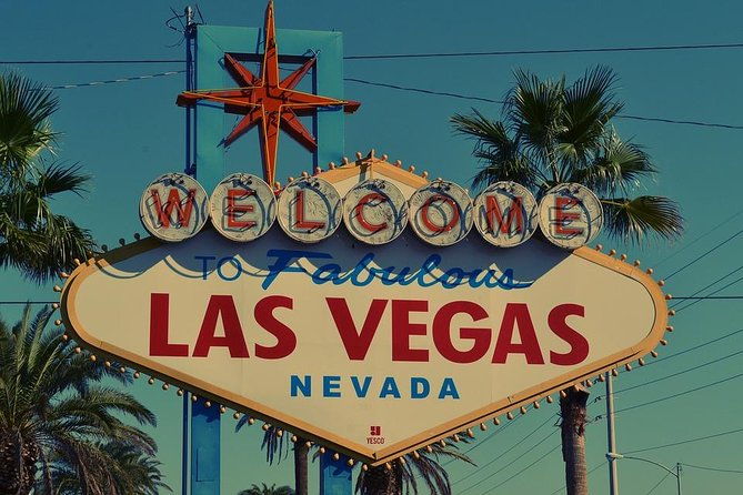 private-transfer-las-vegas-to-las-airport-by-luxury-suv-or-limousine-up-to-8-p