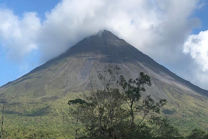 private-transportation-from-and-to-arenal-la-fortuna