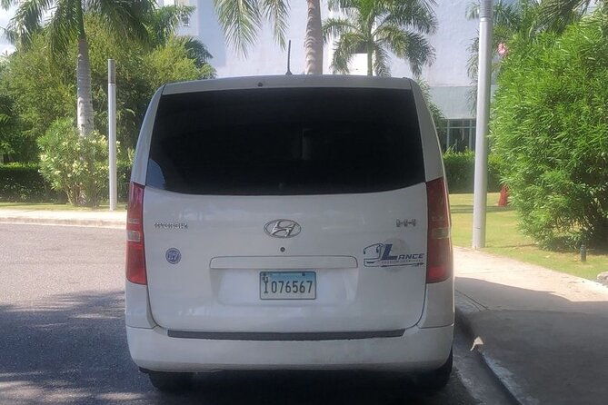 private-transportation-punta-cana-la-romana-airport-hotels