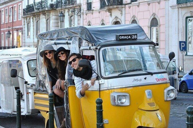 private-tuk-tuk-tour-in-sintra-2-to-5-people