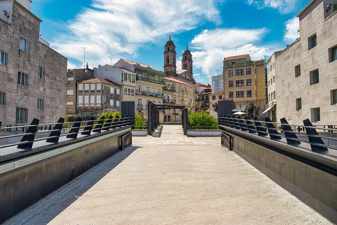 private-walking-tour-from-casco-vello-to-mercado-da-pedra-in-vigo