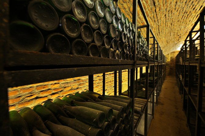 private-walking-tour-of-alba-iulia-citadel-with-wine-tasting