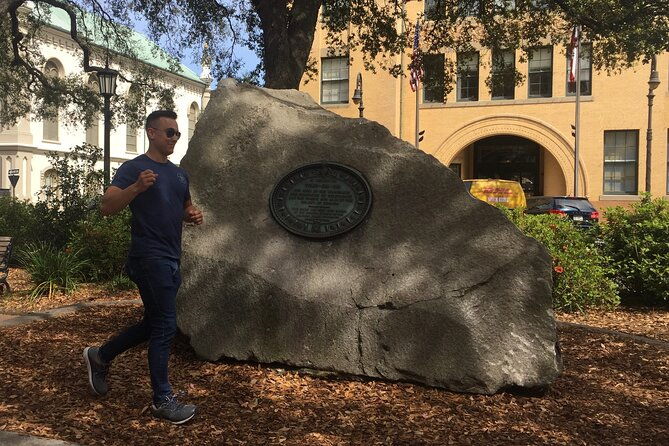 private-walking-tour-of-historic-savannah