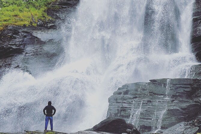 private-waterfalls-and-wonders-tour-in-norway