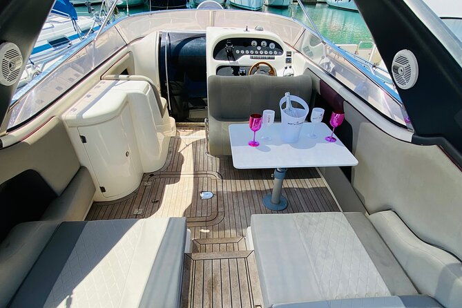 private-yacht-tour-with-drinks-and-snorkeling-in-gran-canaria