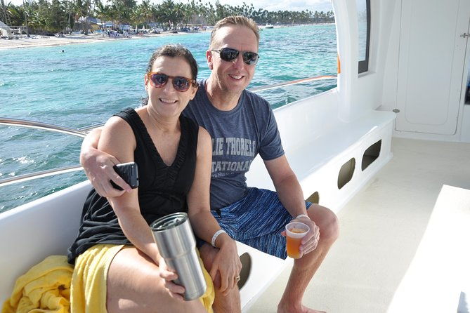 punta-cana-combo-tour-snorkeling-catamaran-cruise-parasailing