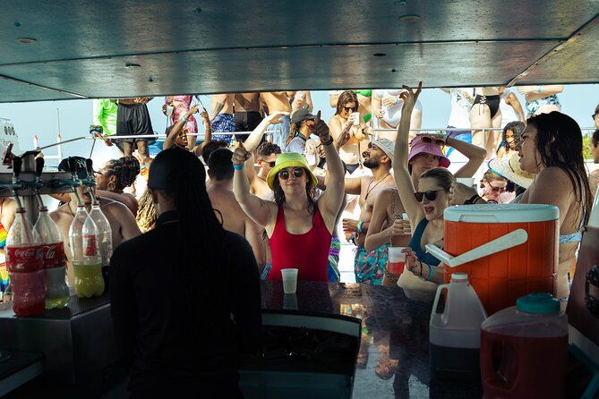 punta-cana-party-boat-and-open-bar-adults-only