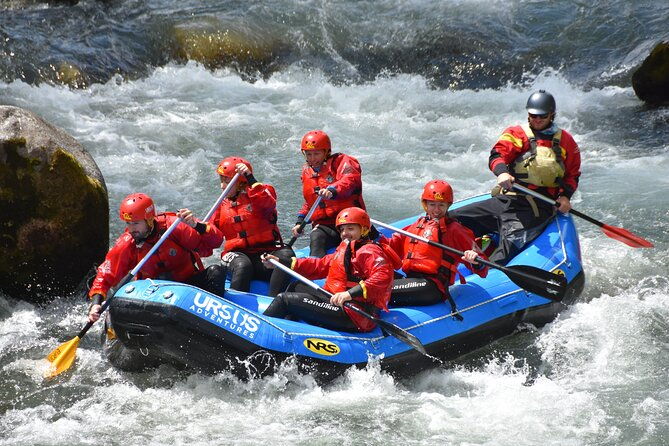 rafting-power-in-the-noce-stream-in-ossana