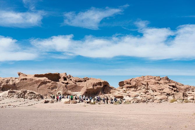 rainbow-valley-tour-yerbas-buenas-petroglyphs-half-day-tour