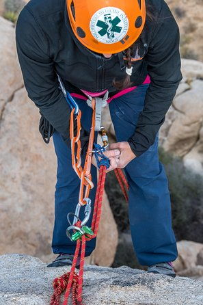 rappelling-adventure-in-joshua-tree-national-park-4-hours