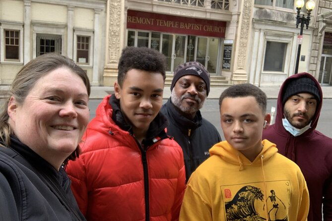 record-breaker-quest-scavenger-hunt-in-boston