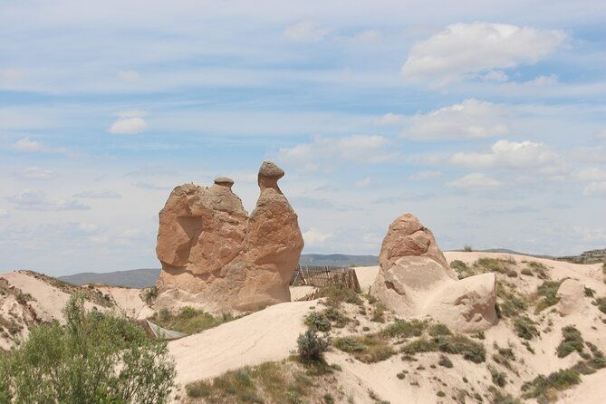 red-tour-in-cappadocia-with-open-air-museum-monks-valley