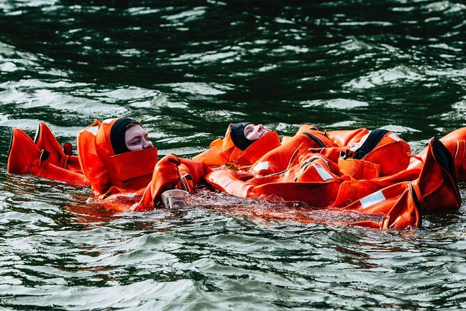 redrib-boat-and-helicopter-experience-in-helsinki