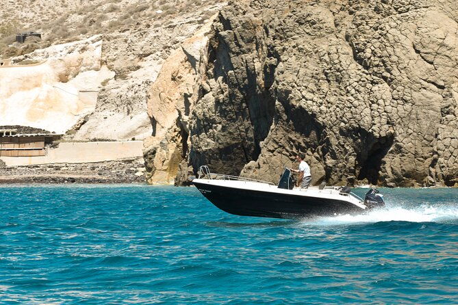 rent-a-boat-with-30-50hp-engine-in-santorini-without-a-license