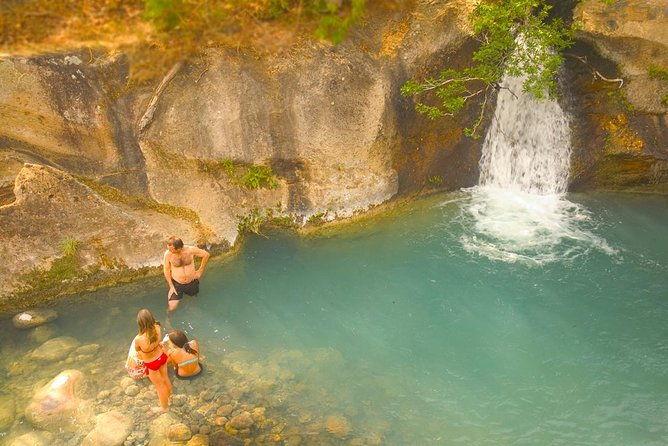 rincon-de-la-vieja-one-day-waterfalls-expedition