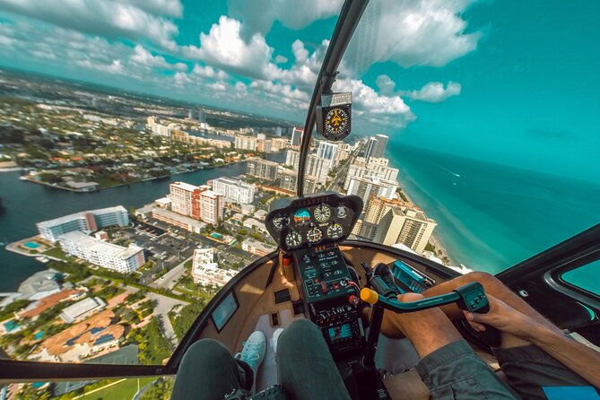 romantic-miami-helicopter-tour-with-champagne