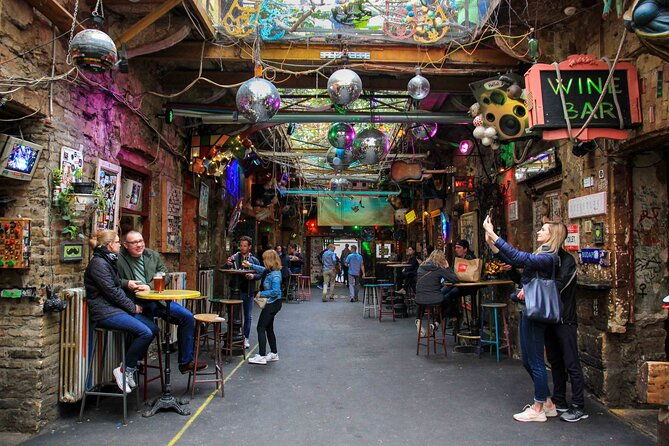 ruin-bars-tour-culture-history-and-drinks-promo-price