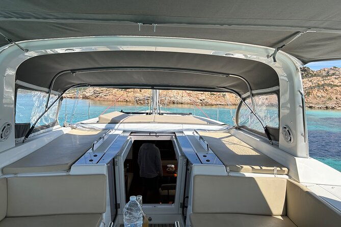 sailing-boat-tour-in-the-la-maddalena-archipelago-2