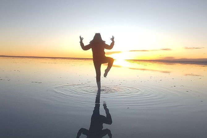 salar-de-uyuni-tour-more-sunset
