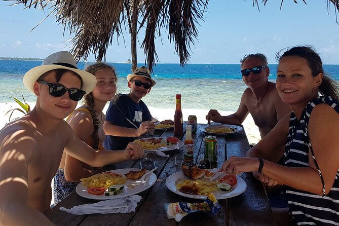 san-blas-islands-tour-4-places-welcome-drink