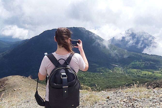 santa-ana-volcano-hike-coatepeque-lake