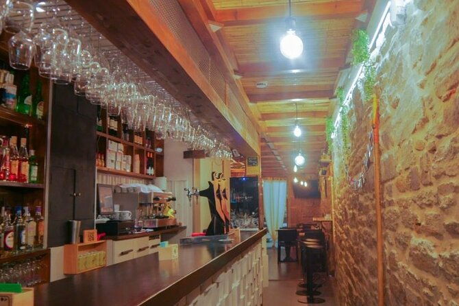 santiago-de-compostela-cheese-and-wine-tasting-experience-3