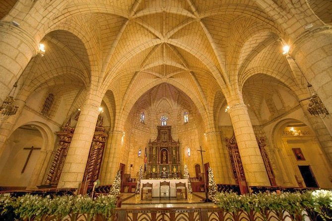 santo-domingo-tour-from-punta-cana-colonial-zone-the-three-eyes