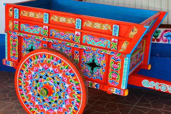 sarchi-oxcarts-souvenirs-shopping-private-tour