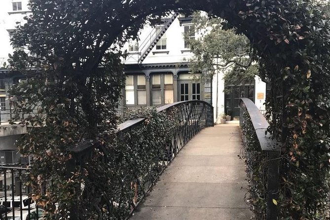 savannah-stroll-guided-sightseeing-history-walking-tour-of-savannah