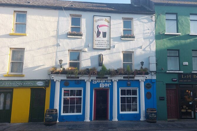 seans-bar-athlone-castle-and-clonmacnoise-monastery