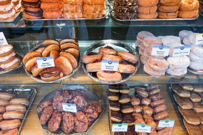 seattle-holiday-donut-adventure-walking-food-tour