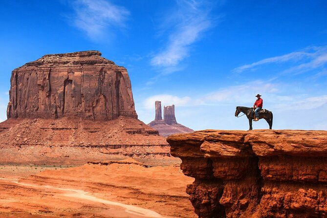 self-guided-driving-audio-tour-of-monument-valley