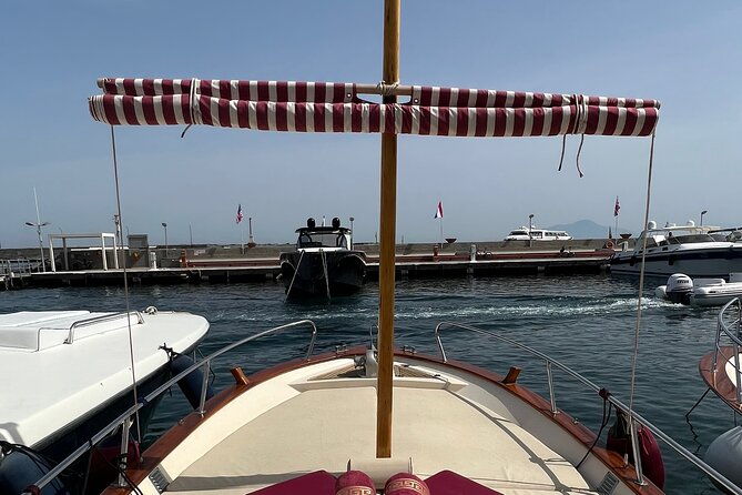selfie-at-faraglioni-water-taxi-transfers-in-capri