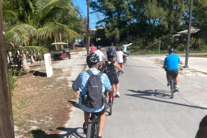shared-island-bike-tour-in-bailey-town