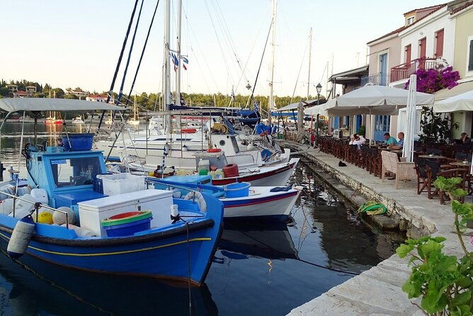 shore-excursion-kefalonia-lake-melissani-myrtos-beach-fiskardo
