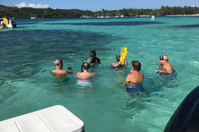 shore-excursion-roatan-wildlife-eco-park-and-two-stop-snorkel