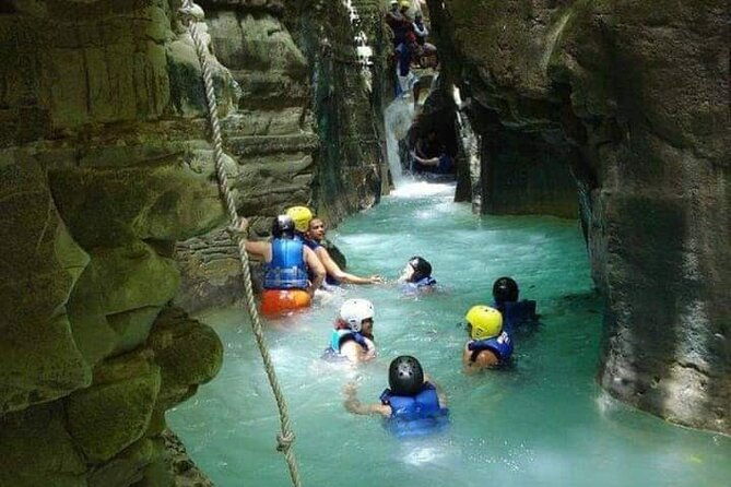 short-excursion-damajagua-waterfall-amber-cove-taino-bay