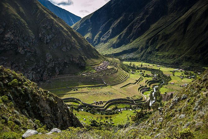 short-inca-trail-to-machu-picchu-2-days-1-night