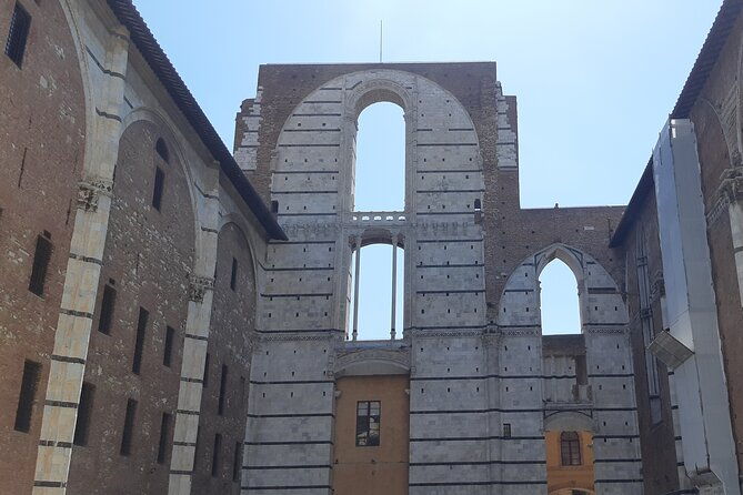 siena-cathedral-shrine-of-treasures