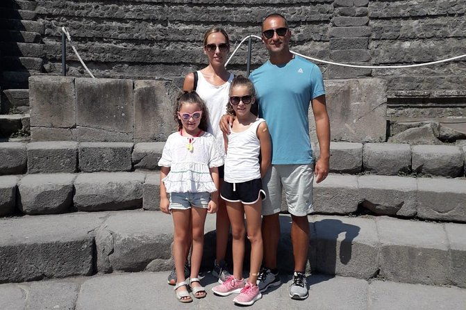 skip-the-line-private-tour-of-pompeii-for-kids-and-families