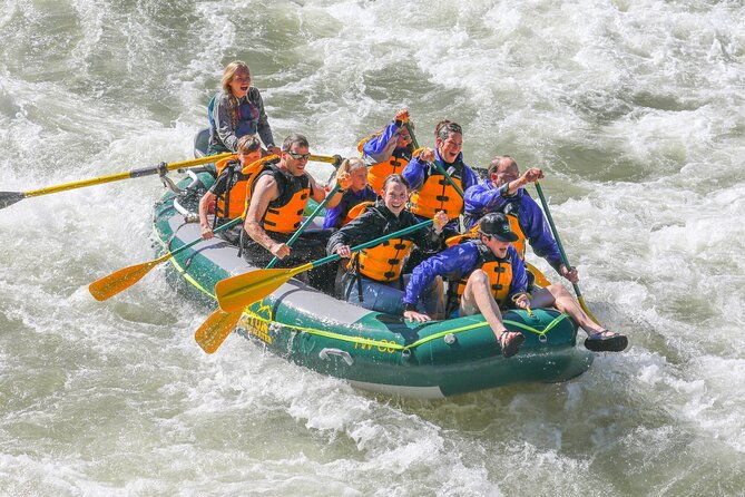 small-boat-slam-whitewater-adventure-jackson-hole-activity-2