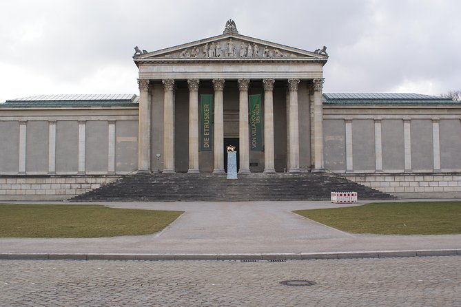 small-group-2-hour-munich-and-the-third-reich-walking-tour