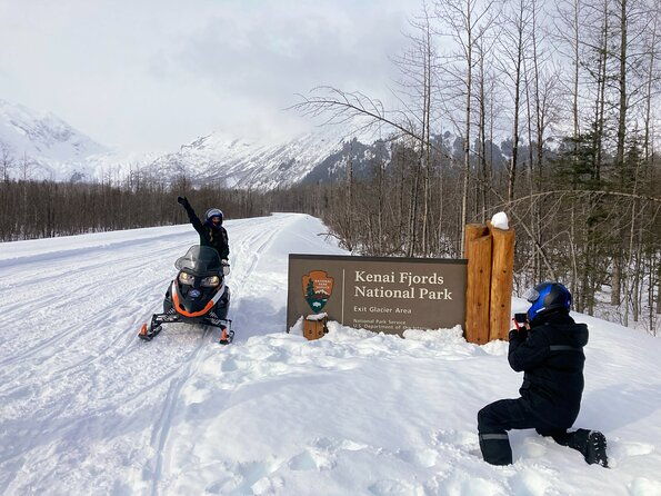 snowmobile-classic-tour-in-kenai-fjords-national-park