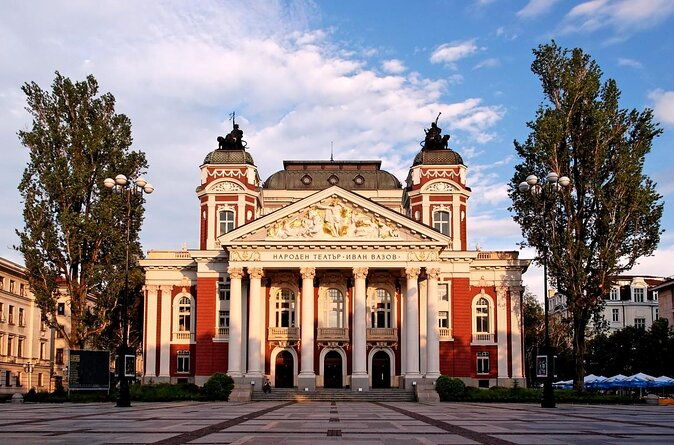 sofia-by-night-panoramic-tour-with-dinner-and-folklore-show