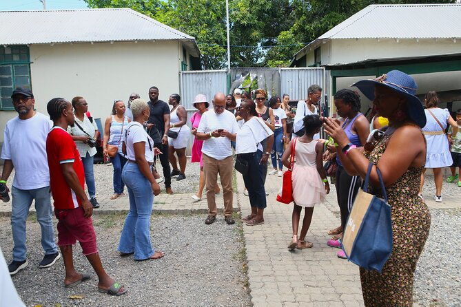 sounds-of-the-city-tour-in-downtown-kingston